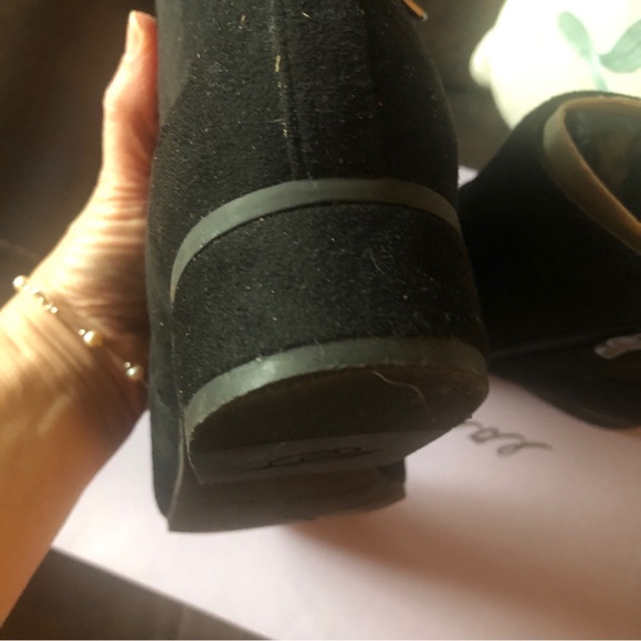 Easy spirit sz 8 M.  Black suede. In box with packaging materials.  Dalisia2 - Picture 5 of 13